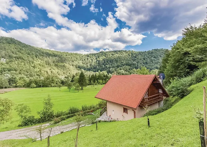 Semesterbostad 2 Bedroom Stunning In Lukovdol