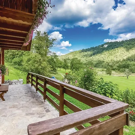 2 Bedroom Nice Home In Lukovdol