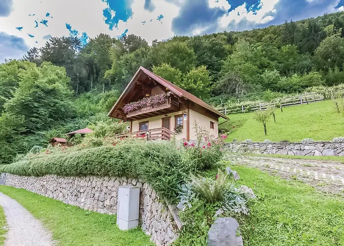 2 Bedroom Stunning Home In Lukovdol